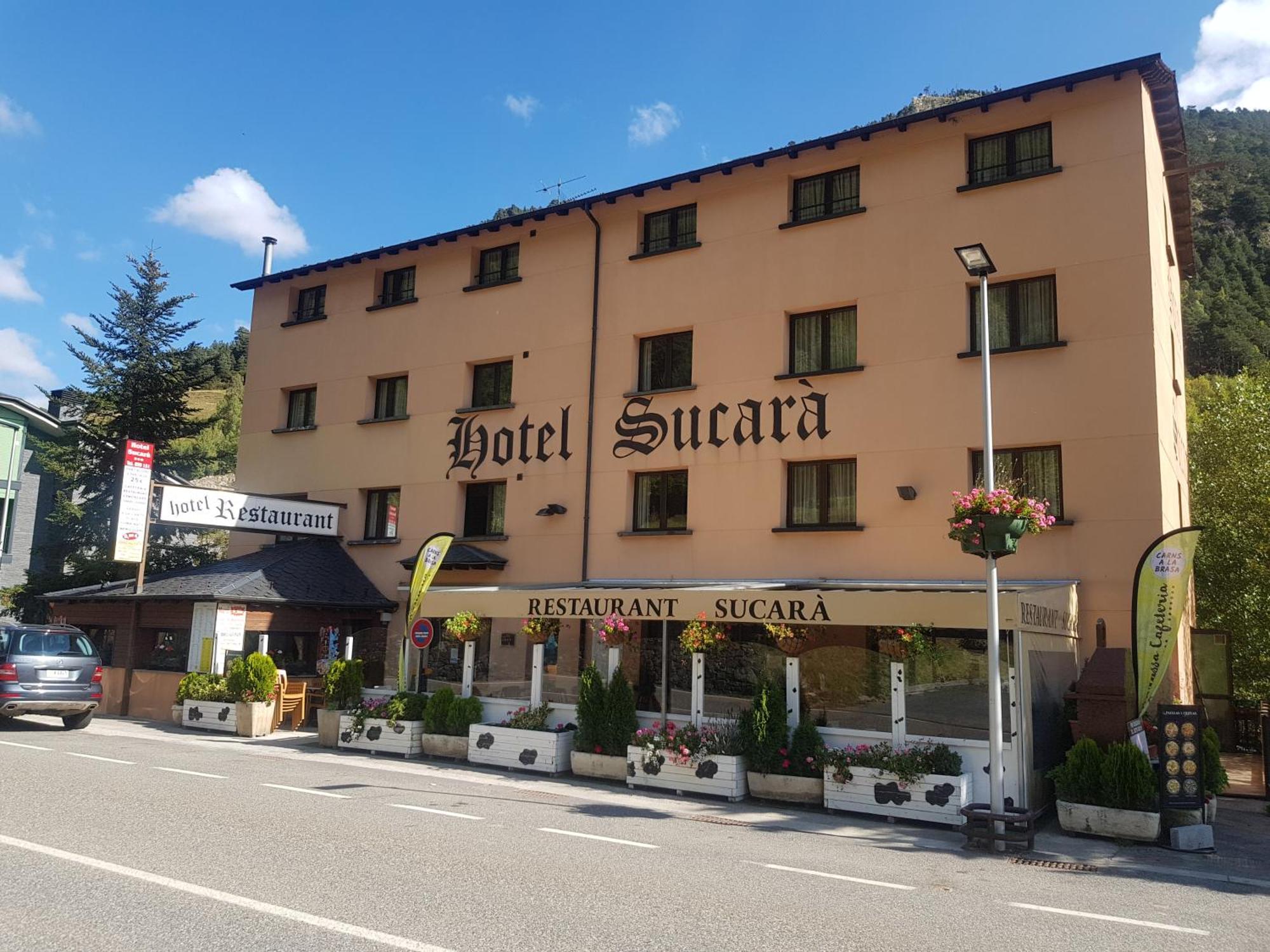 Hotel Sucara La Cortinada Exterior photo